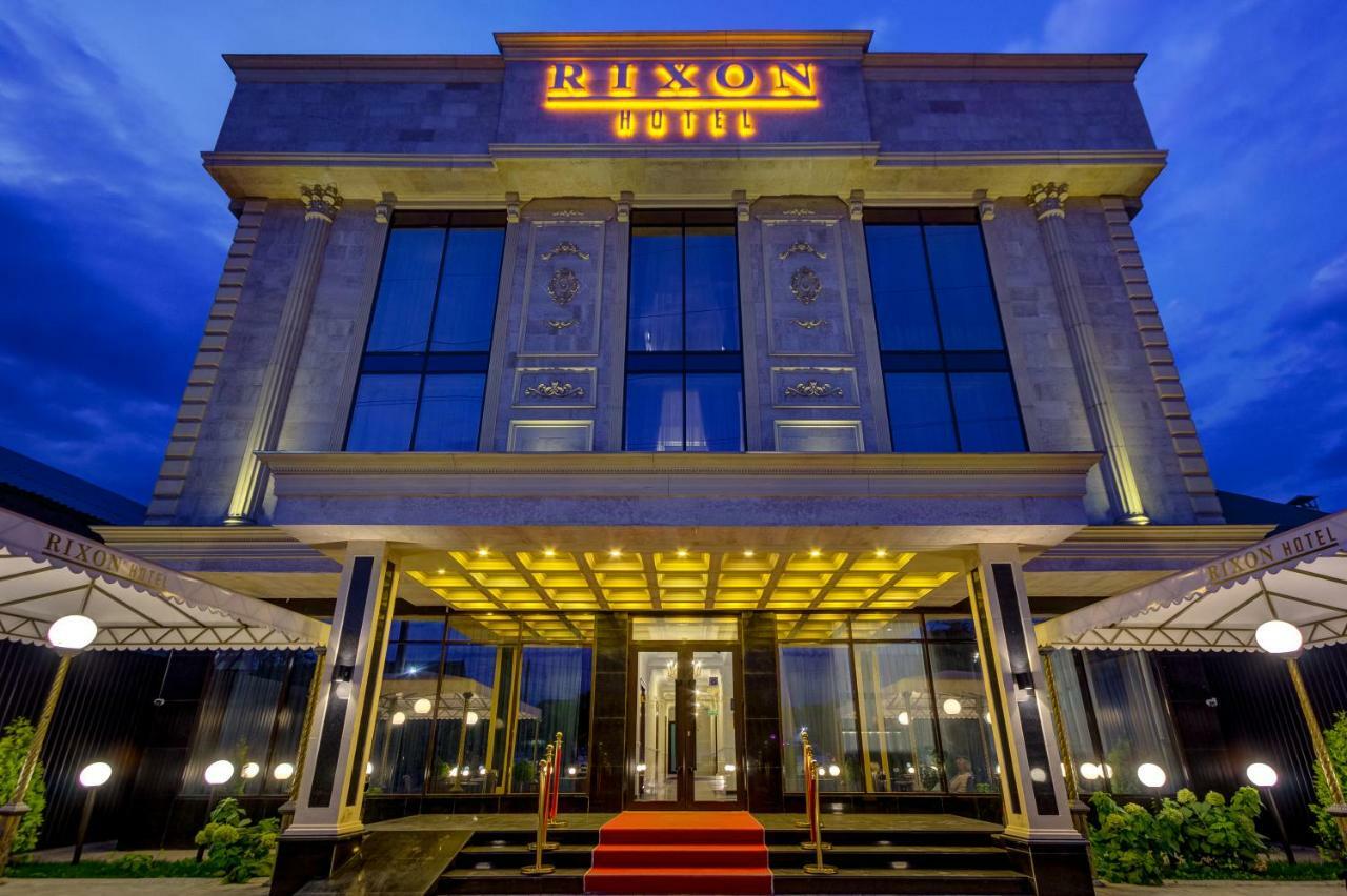 Hotel Rixon Bishkek Esterno foto